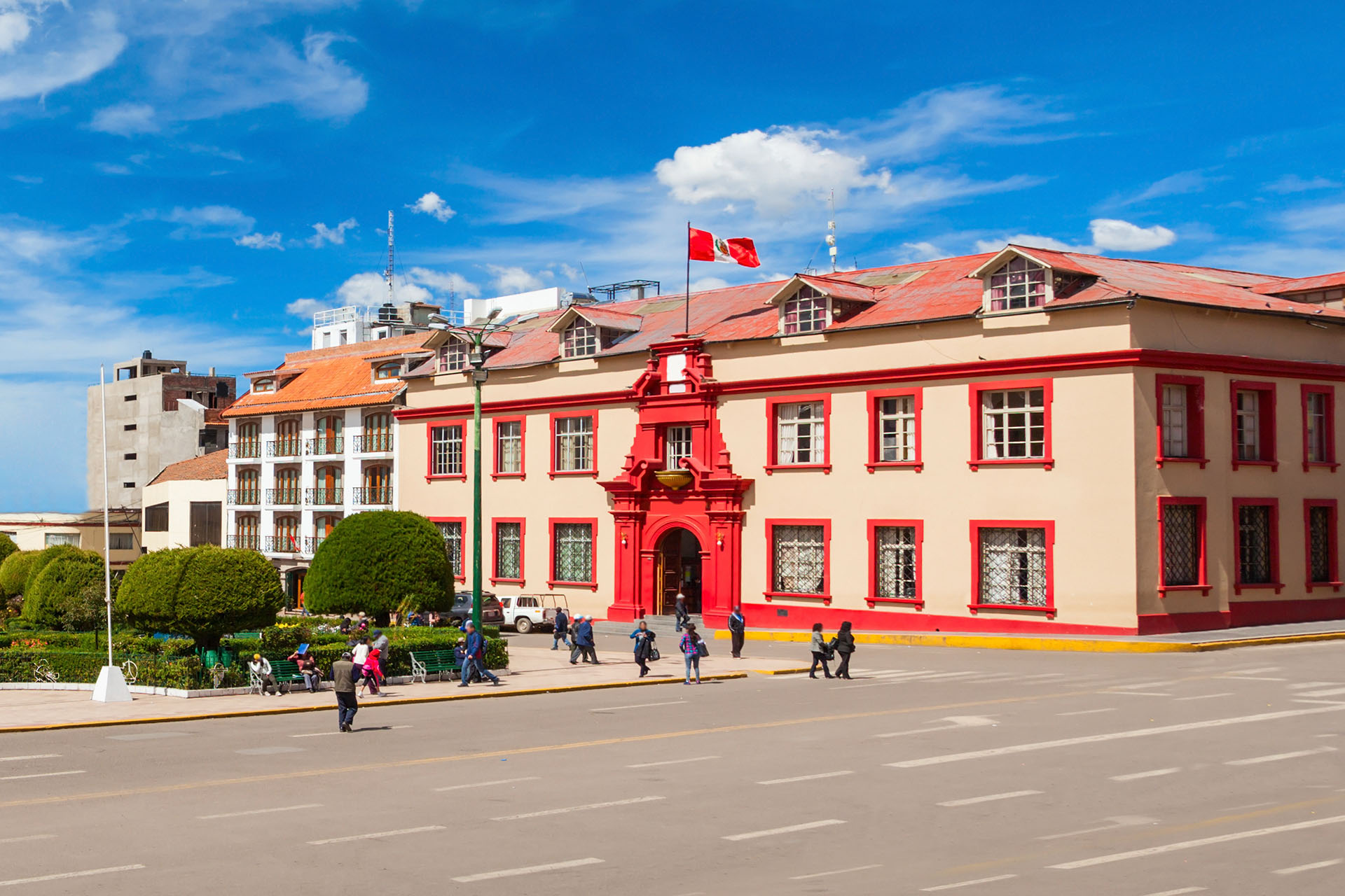 Palace,Of,Justice,Or,Palacio,De,Justicia,Near,The,Plaza Sliema promenade