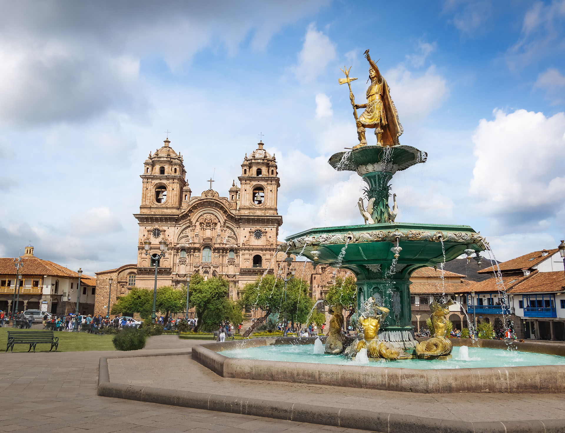 Inca,Fountain,And,Iglesia,De,La,Compania,De,Jesus,Church Beautiful aerial view of the Spinola Bay, St. Julians and Sliema town on Malta.